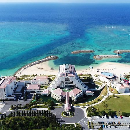 Sheraton Okinawa Sunmarina Resort Onna Exterior foto