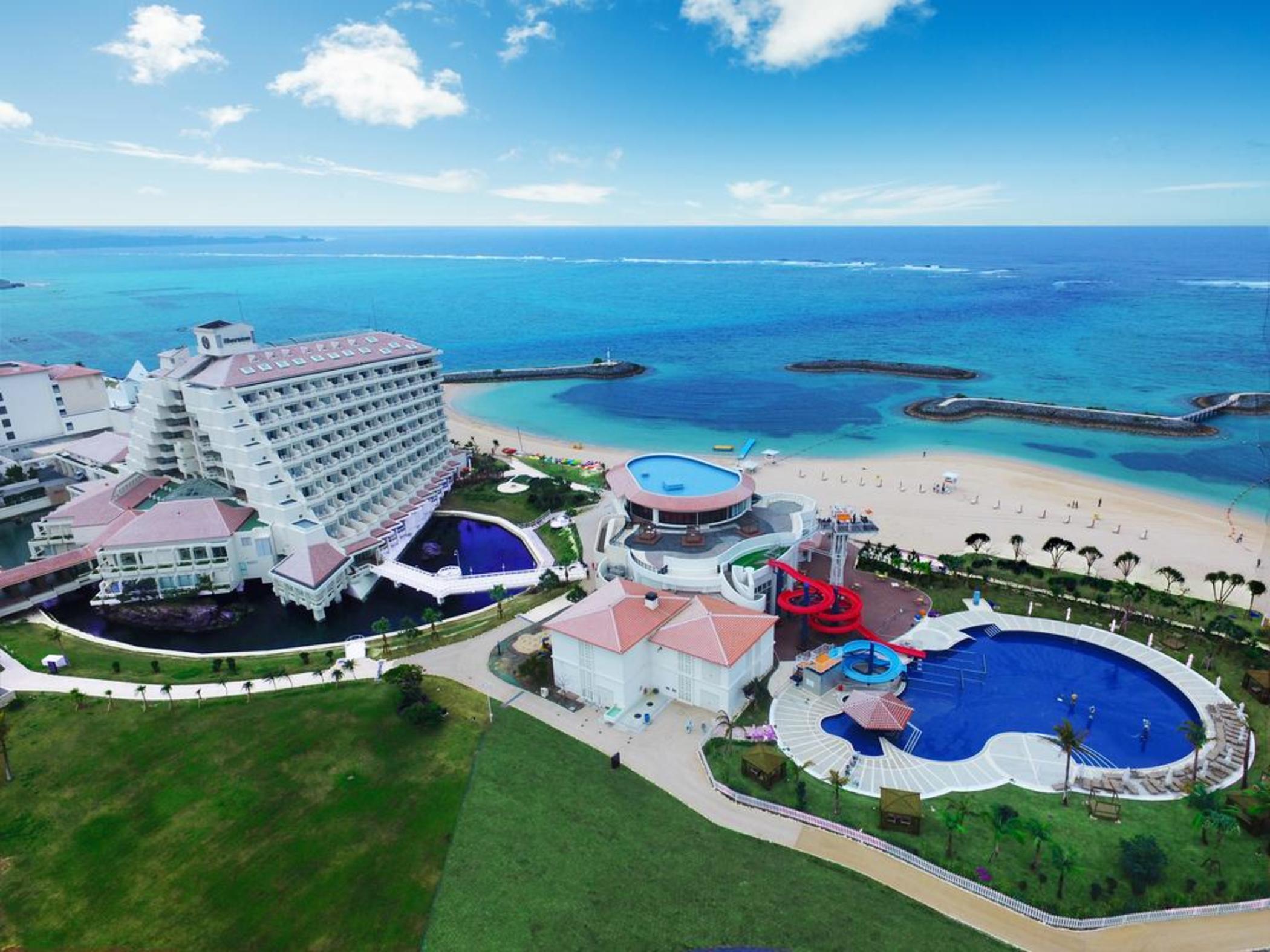 Sheraton Okinawa Sunmarina Resort Onna Exterior foto