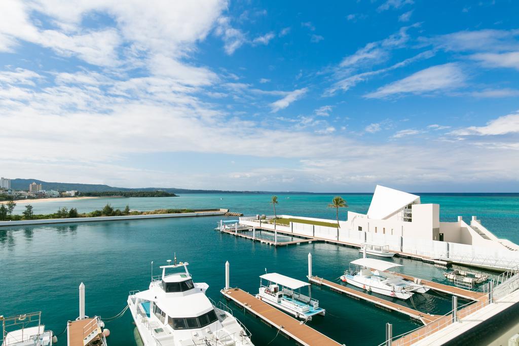 Sheraton Okinawa Sunmarina Resort Onna Exterior foto
