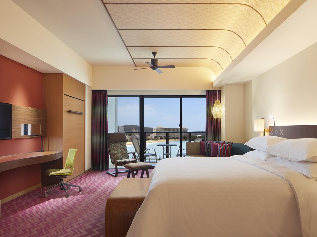 Sheraton Okinawa Sunmarina Resort Onna Exterior foto