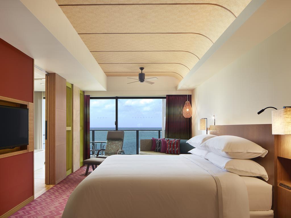 Sheraton Okinawa Sunmarina Resort Onna Exterior foto