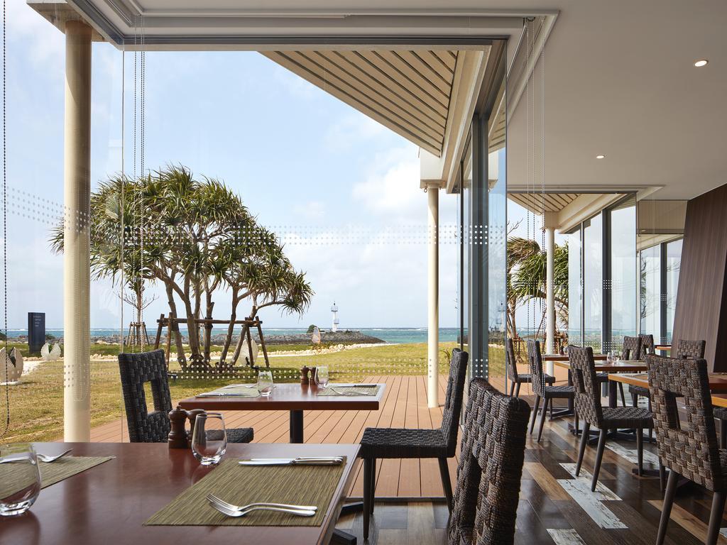 Sheraton Okinawa Sunmarina Resort Onna Exterior foto