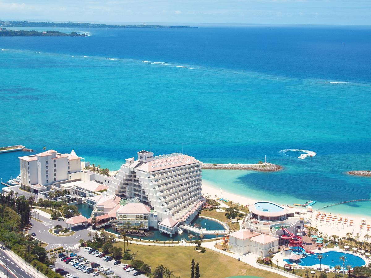 Sheraton Okinawa Sunmarina Resort Onna Exterior foto